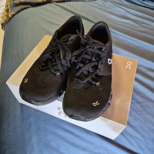 On Running Men's Black Sneakers